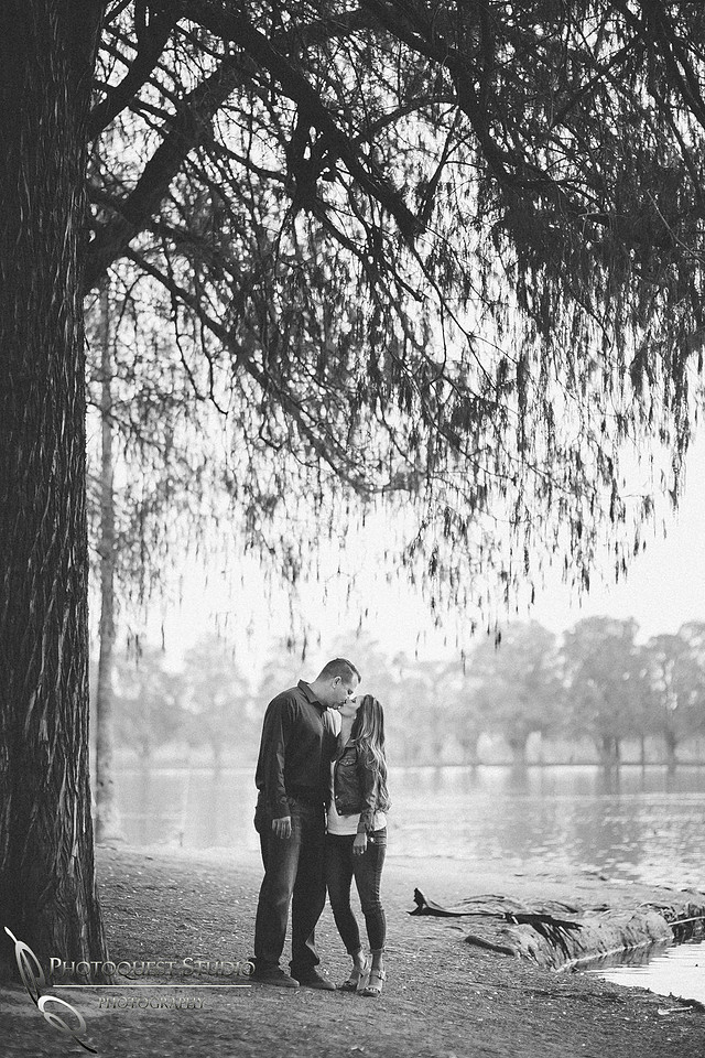 Kissing under the tree at Fairmount Park 