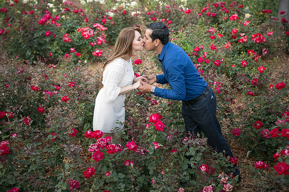 Fairmount-Park-Mission-Inn-Riverside-Downtown-California-Engagement-Photo-with-Horses-by-Temecula-Wedding-Photographer-(12)