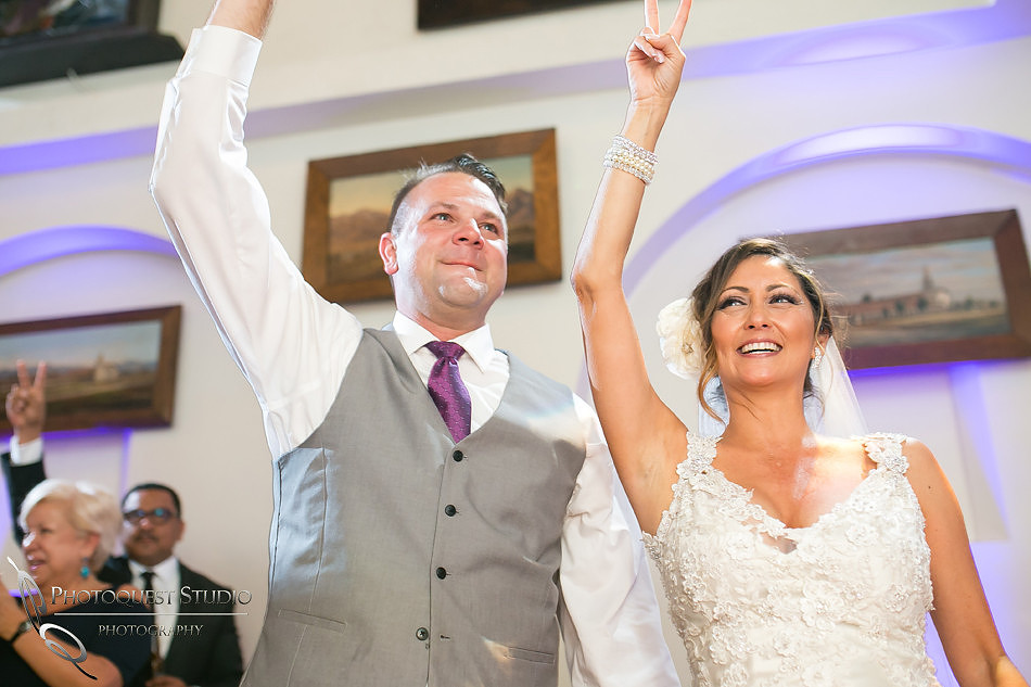 Mission Inn Hotel Wedding Photo by Riverside-Temecula Wedding Photographer of Photoquest Studio Photography - Davina and Steve