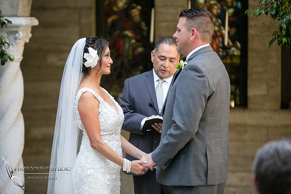 Beautiful Bride at Mission Inn Hotel Wedding