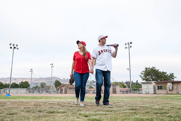 Mission-San-Juan-Capistrano-Engagement-Photos-by-Temecula-Wedding-Photographer---Longshadow-Ranch-Winery-Wedding-Photo-(10)