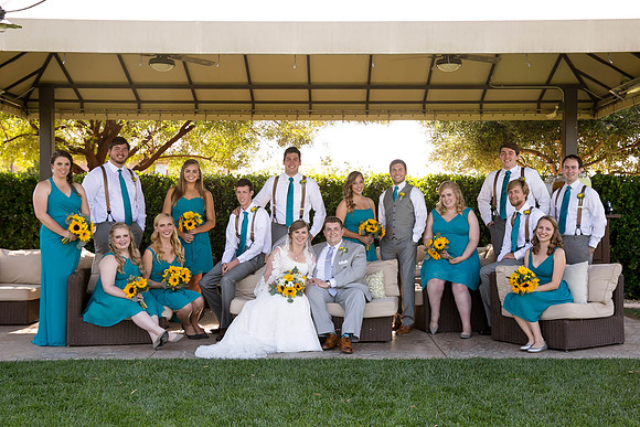 Beautiful-Bride-Groom-and-the-Bridal-party-at-Wiens