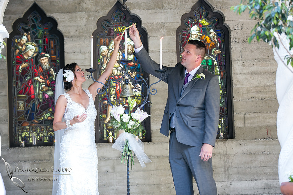 Light unity candle Temecula Wedding Photographer of Photoquest Studio Photography - Davina and Steve