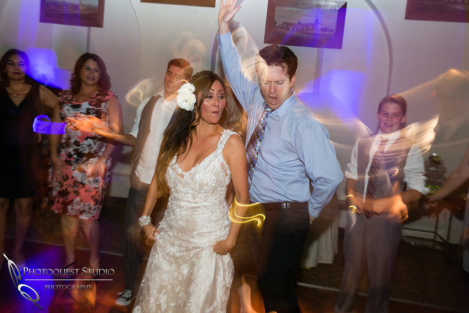 Dancing all night, Temecula Wedding Photographer of Photoquest Studio Photography - Davina and Steve