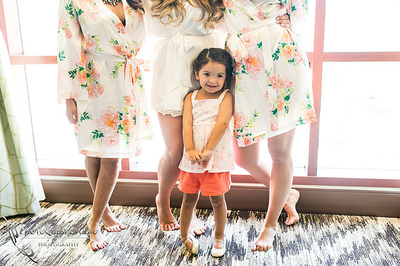 Beautiful flower girl, Wedding Photo at Pechanga Casino by Temecula Wedding Photographer