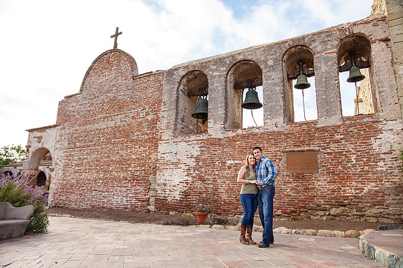 Mission-San-Juan-Capistrano-Engagement-Photos-by-Temecula-Wedding-Photographer---Longshadow-Ranch-Winery-Wedding-Photo-(8)