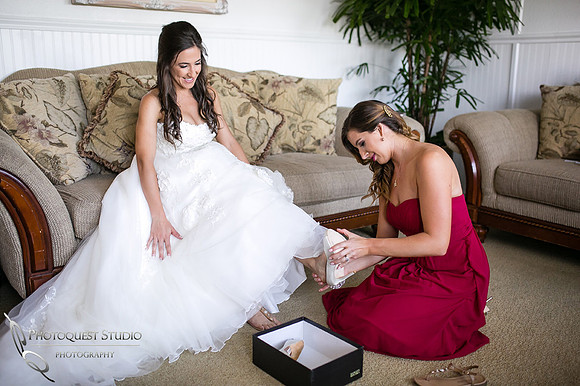 Maid of honor put on Badgley Mishka Kiara shoes for the Bride