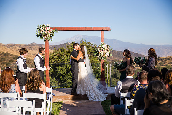 Wedding Photo at Khyra Beaucrest Ranch by Temecula Photographer, Elizabeth & Robby-16