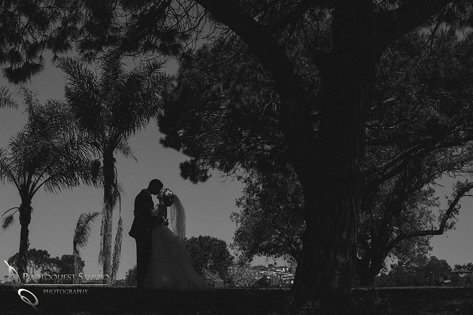 Temecula, Fallbrook wedding photographer, kissing in black and white