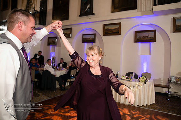 Mission-Inn-Hotel-Wedding-Photo---Davina-and-Steve