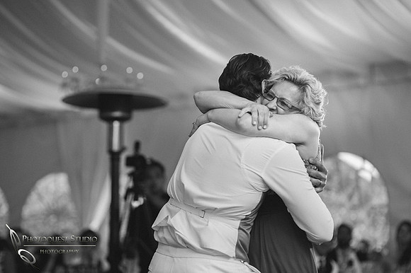 Temecula-Wedding-photographer-at-Grand-Tradtion-Estate-Fallbrook---Vanessa-and-Art