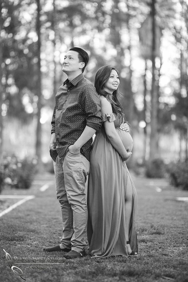 Glowing-Mother-Maternity-Photo-by-Temecula-Wedding-Photographer
