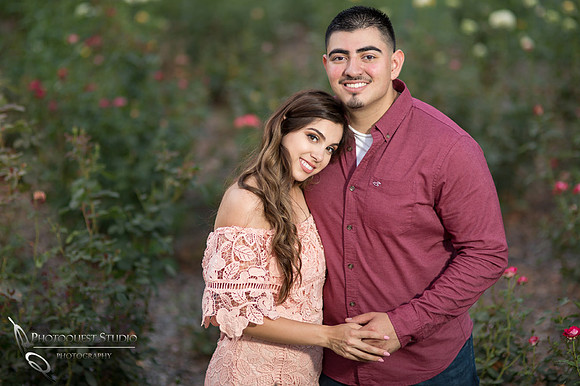 Wedding Photographer in Temecula and Rieverside, Engagement Photo at rose garden