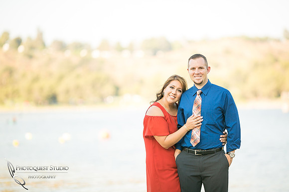 Temecula-Wedding-Photographer,-Engagement-Photo-at-Frank-G-Bonelli-park,-Marlene-and-Tim-(3)