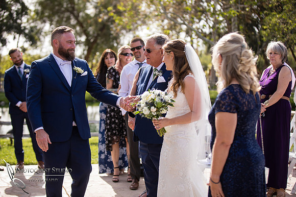 Wedding Photographer in Temecula, Lake Oak Meadows (16)