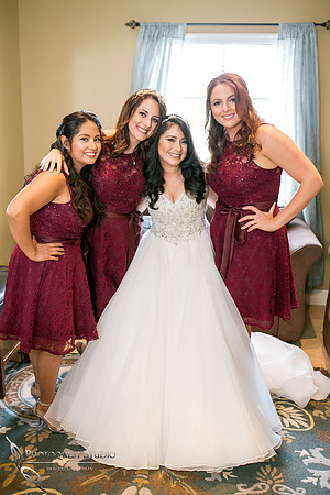 Bride and Bridesmaids, Wedding Photo at Leoness Cellars by Temecula Winery Photographer