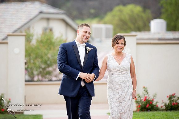 Wedding Photo at Leoness Cellars by Temecula Winery Photographer, Cynthia and Adam (20)