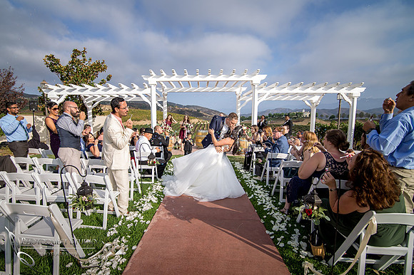 Wedding Photo at Leoness Cellars by Temecula Winery Photographer, Cynthia and Adam (38)