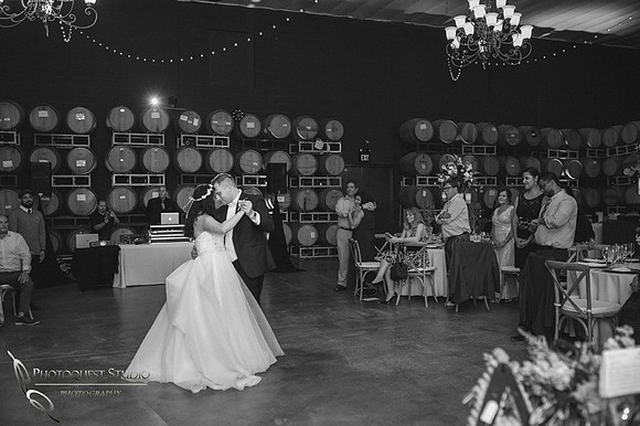 wedding first dance at Leoness Cellars