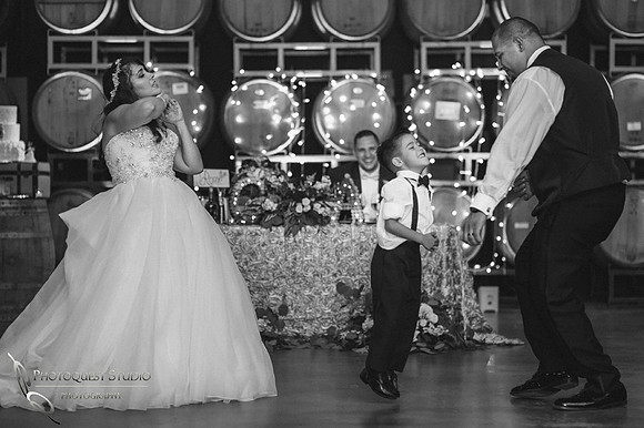 Wedding Photo at Leoness Cellars by Temecula Winery Photographer, Cynthia and Adam (59)