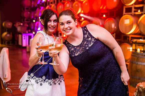 Wedding Photo at Leoness Cellars by Temecula Winery Photographer, Cynthia and Adam (75)-
