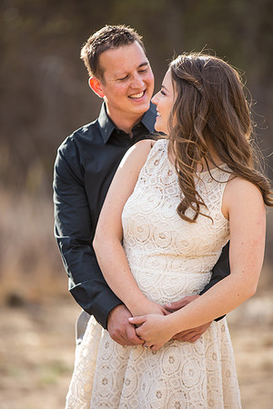 Southern California Engagement with nature in fall Photos in Fallbrook, San Diego by Temecula Winery Wedding Photographer, Sarah & Shawn