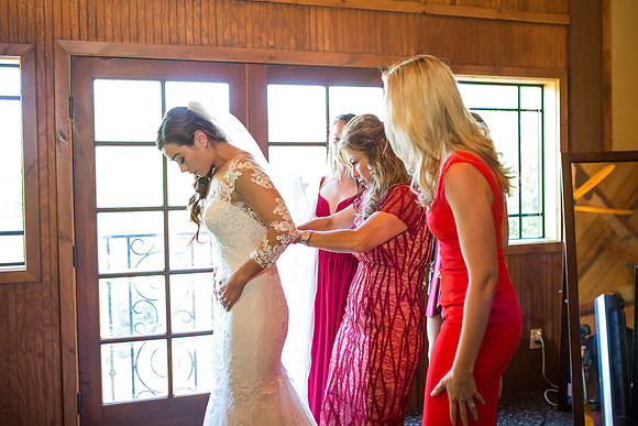 Photographer in Temecula, Longshadow Ranch Wedding, Parris and Derek (118)