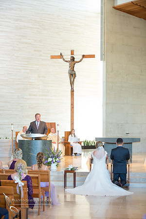 Wedding-at-Omni-Resort,-Spa-and-St-Thomas-catholic-Church,-Carlsbad,-Camp-Pendleton,-San-Diego,-California,-Dawn-and-Jon-(18)