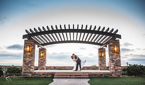 Wedding-at-Omni-Resort,-Spa-and-St-Thomas-catholic-Church,-Carlsbad,-Camp-Pendleton,-San-Diego,-California,-Dawn-and-Jon-(39)--