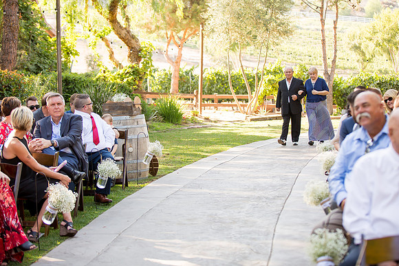 Photographer in Temecula, Longshadow Ranch Wedding, Parris and Derek (185)
