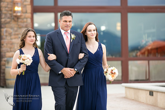 Monte De Oro Winery Wedding Photo by Photographer in Temecula.