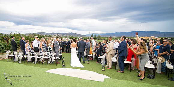 Wedding photo at Monte De Oro Winery