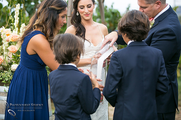 Monte De Oro Winery Wedding Photo by Photographer in Temecula.