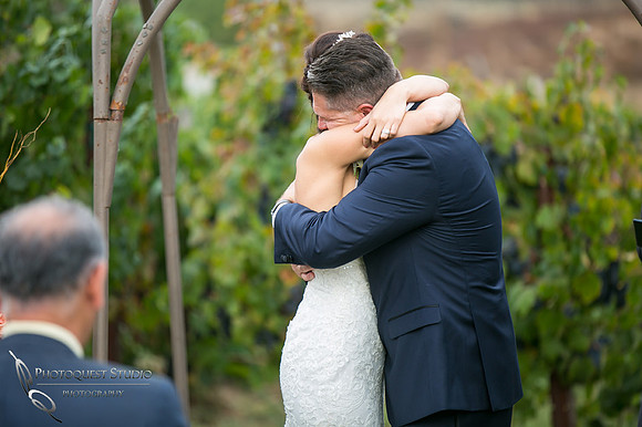 Monte De Oro Winery Wedding Photo by Photographer in Temecula.