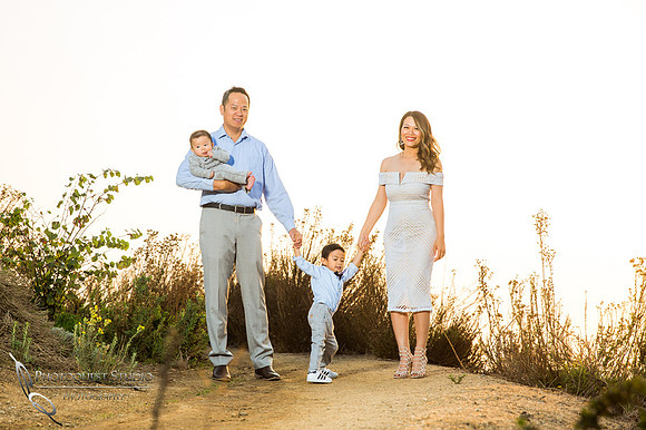 orange county sunset family photo session by Temecula family photographer
