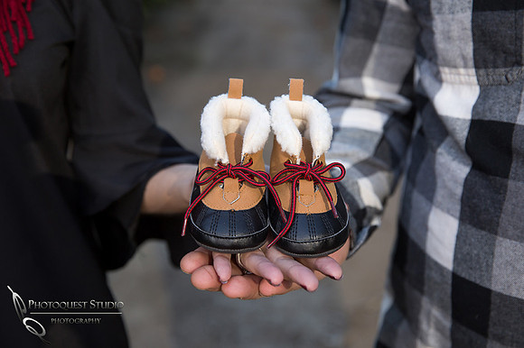 baby shoes, baby announcement photo