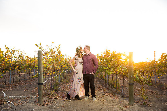 kissing at temecula winery sunet