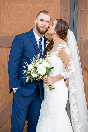 Photographer in Temecula, Longshadow Ranch Wedding, Parris and Derek (403)