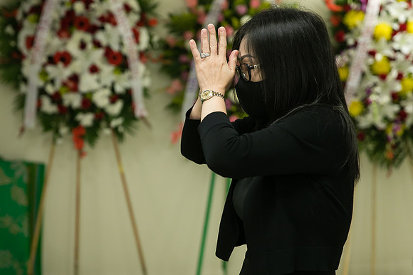 Hien's Mom Funeral-20