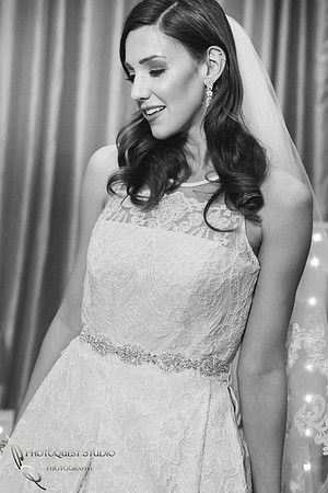 Beautiful model at Kiss-The-Brides-Expo