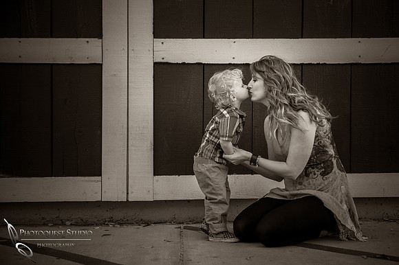 Family-Photos-in-Temecula-Old-Town-by-Menifee-Murrieta-Temecula-Family-Photographer-8
