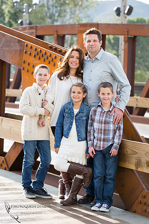 Temecula-Family-Photographer-at-Temecula-Old-Town-Temecula-wedding-Photography-Studio-The-Hansen-6