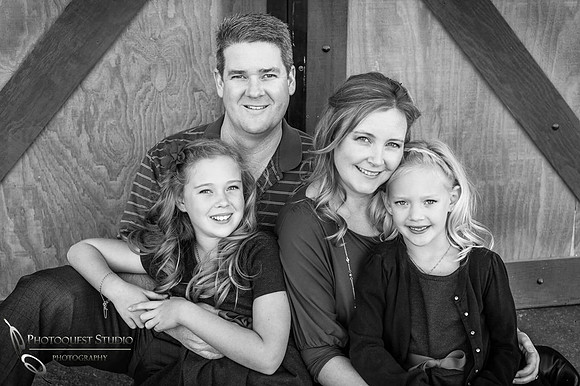 Temecula-Winery-Family-Photographer-Longshadow-Ranch