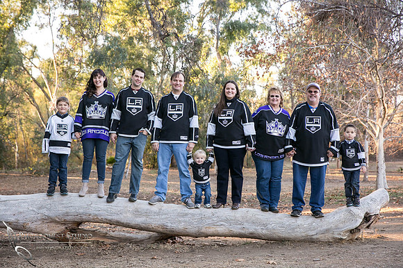 The-King-Outdoor-family-photo-by-temecula-family-photographer---Kristin-and-Adam-Family