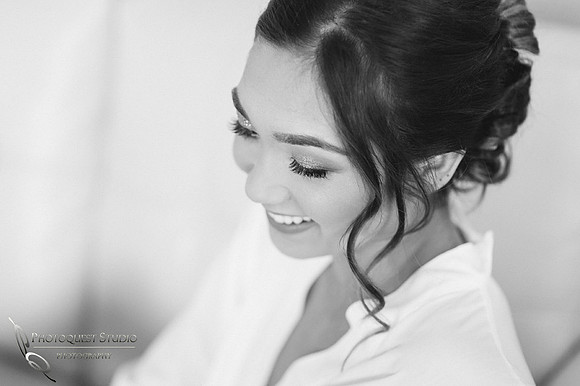 Temecula-Wedding-Photographer with Beautiful Bride