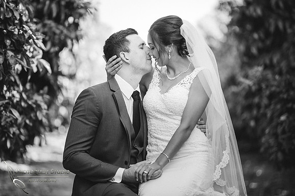 Wedding photographer in Temecula, Black and White
