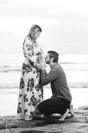 Briana's-Maternity-Photo-at-La-Jolla-Beach,-San-Diego-by-Temecula-Wedding-Photographer-28