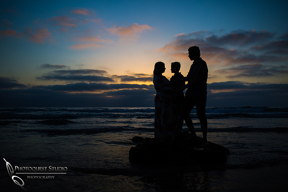 Maternity-Photo-at-La-Jolla-Beach,-San-Diego-by-Temecula-Family-Photographer