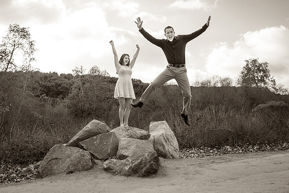 Southern California Engagement with nature in fall Photos in Fallbrook, San Diego by Temecula Winery Wedding Photographer, Sarah & Shawn