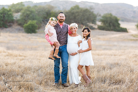 Beautiful Family Photo in Temecula by Wedding Photographer